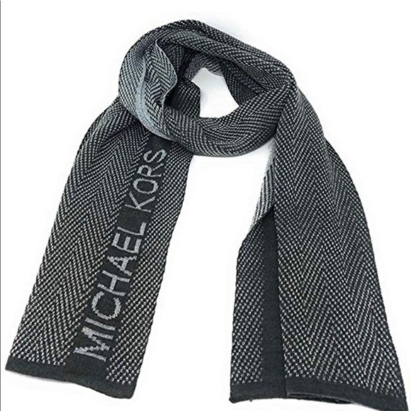 Michael Kors Scarf & Hat Set - Grey - Picture 8 of 8